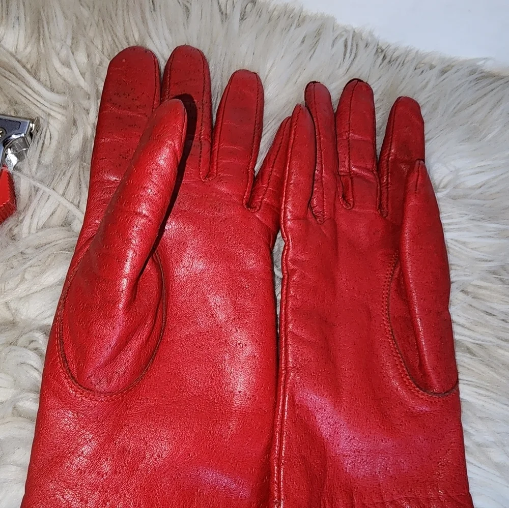 Van Raalte Vintage Red Textured Leather Gloves S